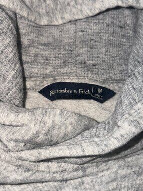 ABERCROMBIE & FITCH CROPPED SWEAT SHIRT